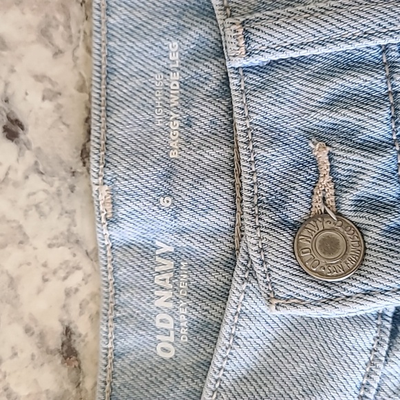 Old Navy Light Blue Denim Jeans - Picture 5 of 5